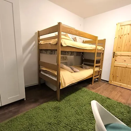 シャレー Zlatica